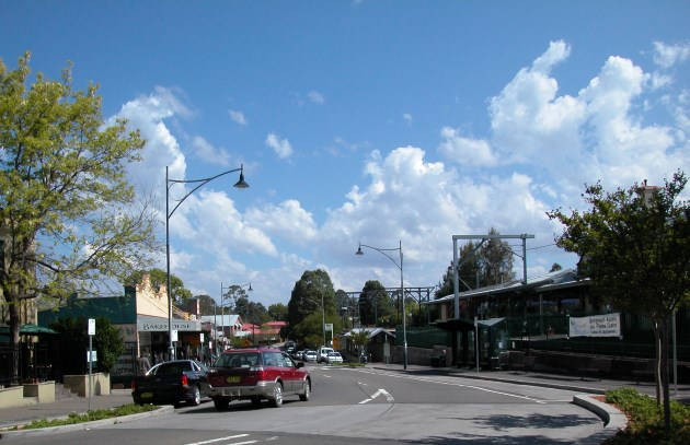 Macquarie Rd, Springwood, with the Train Station on the right.
