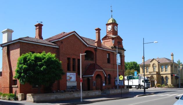 The Information Centre is located in the Old Post Office in Picton