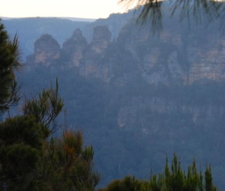 The Three Sisters in the Sydney Blue Mountains.