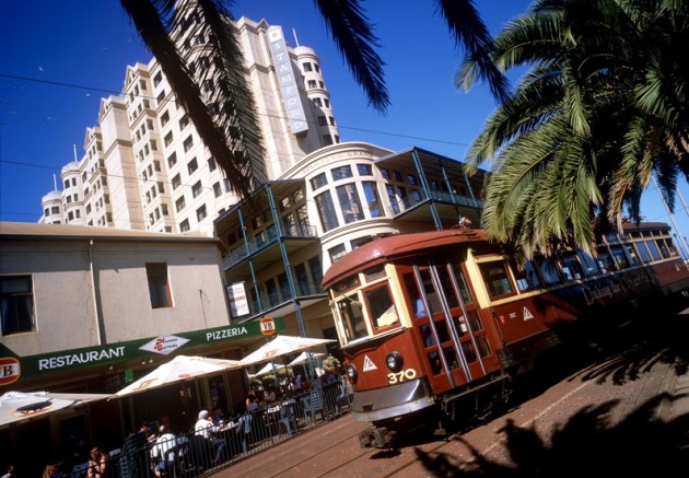 Adelaide Glenelg Shopping - © Tourism Australia