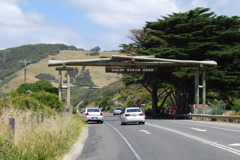 The Memorial Arch of the Great Ocean Road